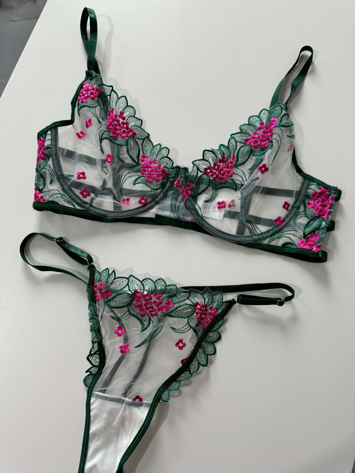 Lace Lingerie Set – Matching Bra & Panty | FiftyShades