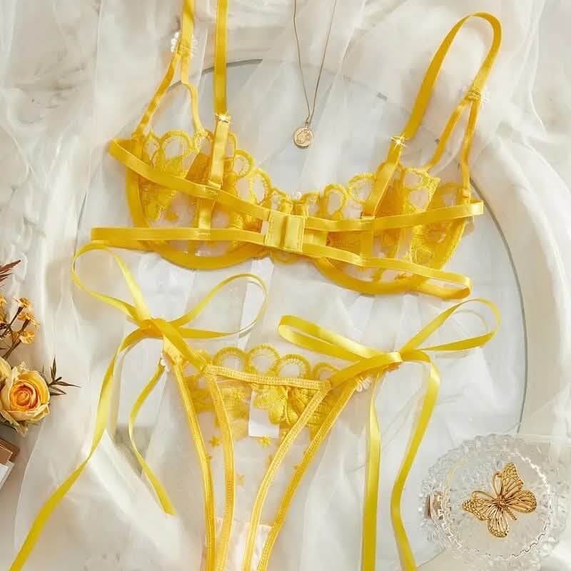 Lace Lingerie Set – Matching Bra & Panty | FiftyShades